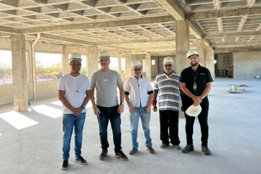 ft_250718_visitacrateusdois_gr Custódio Almeida destacou o cronograma das próximas entregas em infraestrutura física, em dezembro de 2025, anunciando também a criação de novos cursos de graduação na área da saúde (Foto: Jackson Serra)